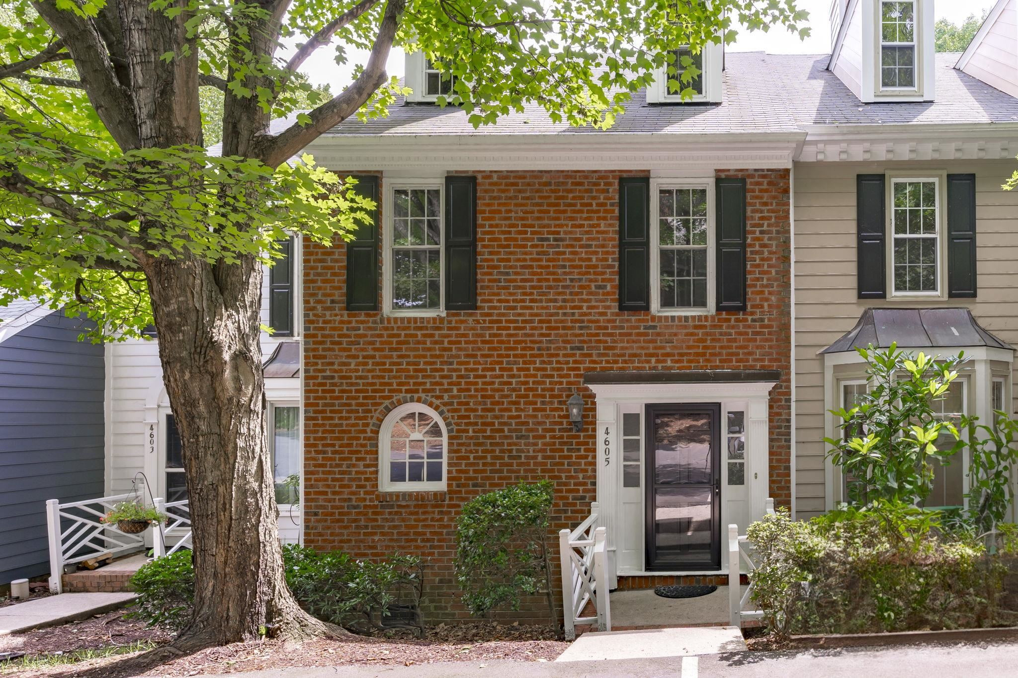 Charming Townhome in Prime Raleigh Location