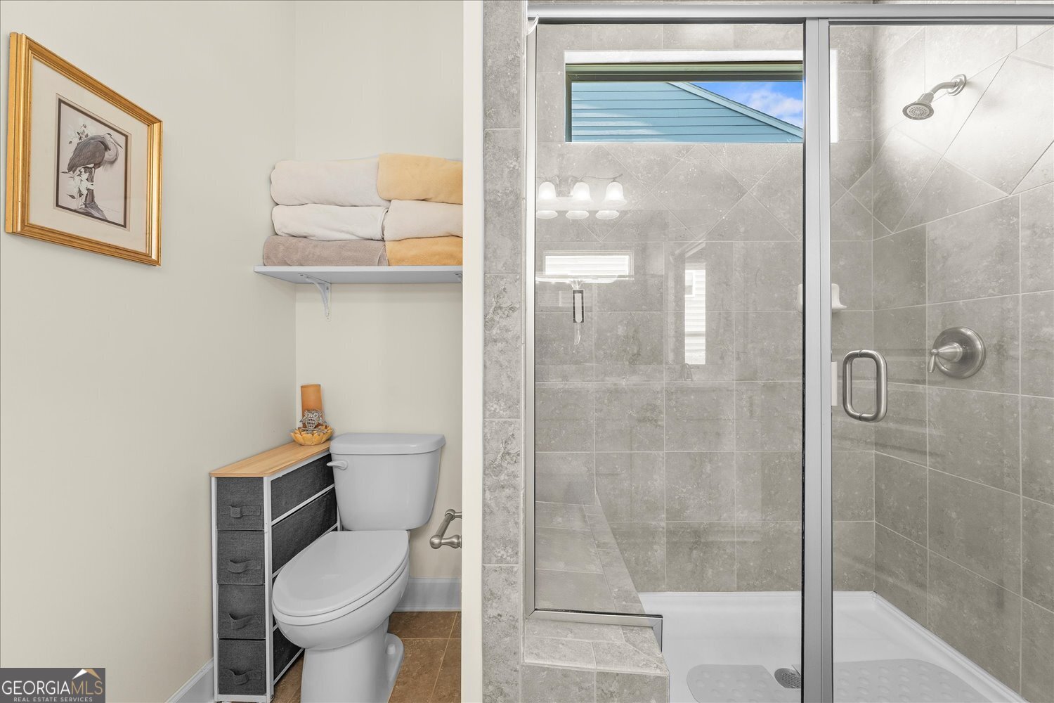 1071 Southern Pne Road Greensboro, GA 30642 - Photo 19 of 48 a bathroom with a toilet and a shower