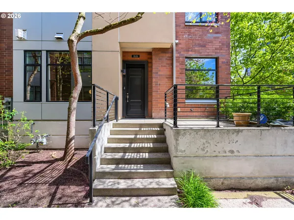 $575,000 | 1616 Northwest Riverscape Street, Portland, OR 97209