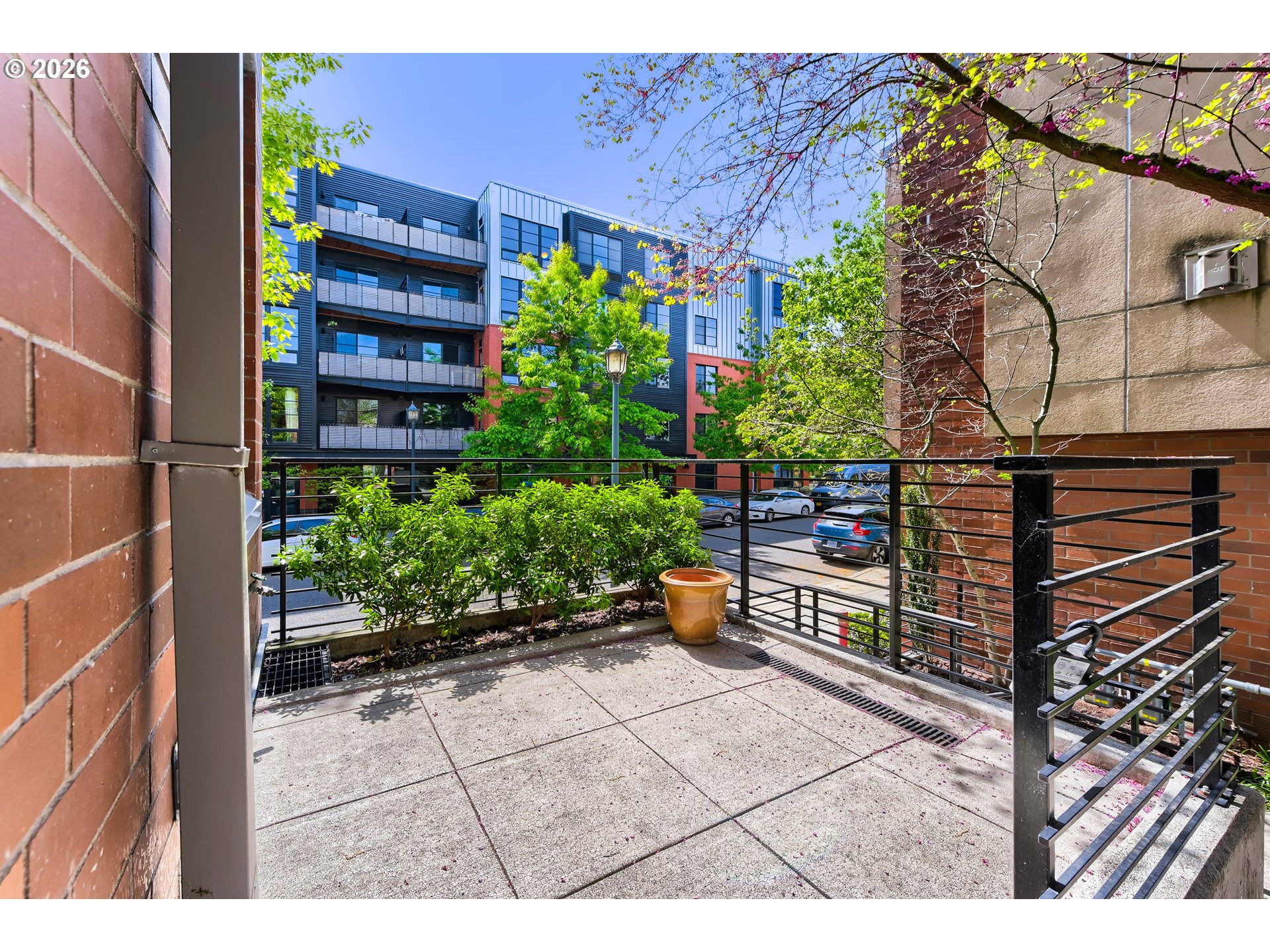 1616 Northwest Riverscape Street Portland, OR 97209 - Photo 2 of 34