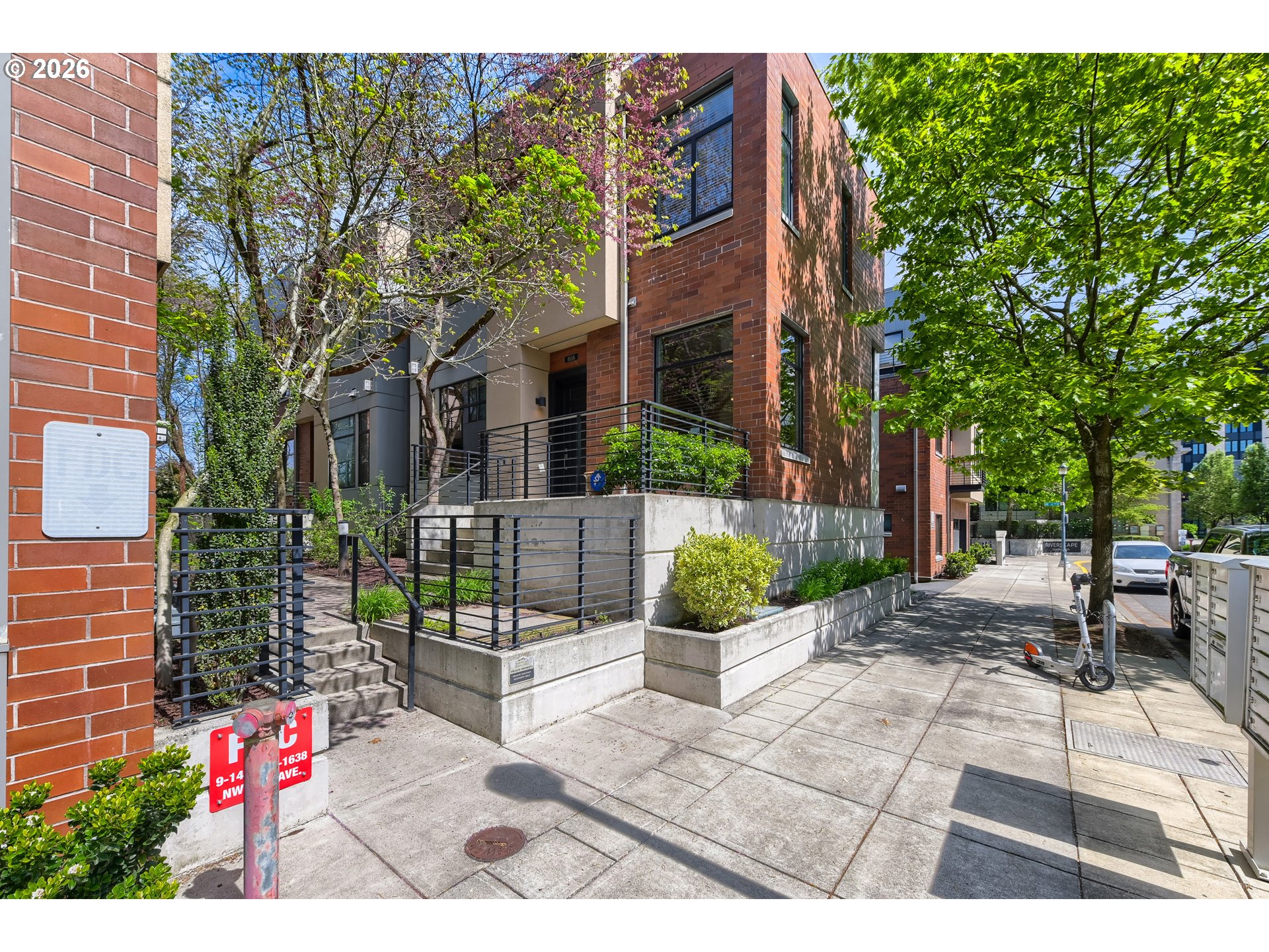 1616 Northwest Riverscape Street Portland, OR 97209 - Photo 27 of 34