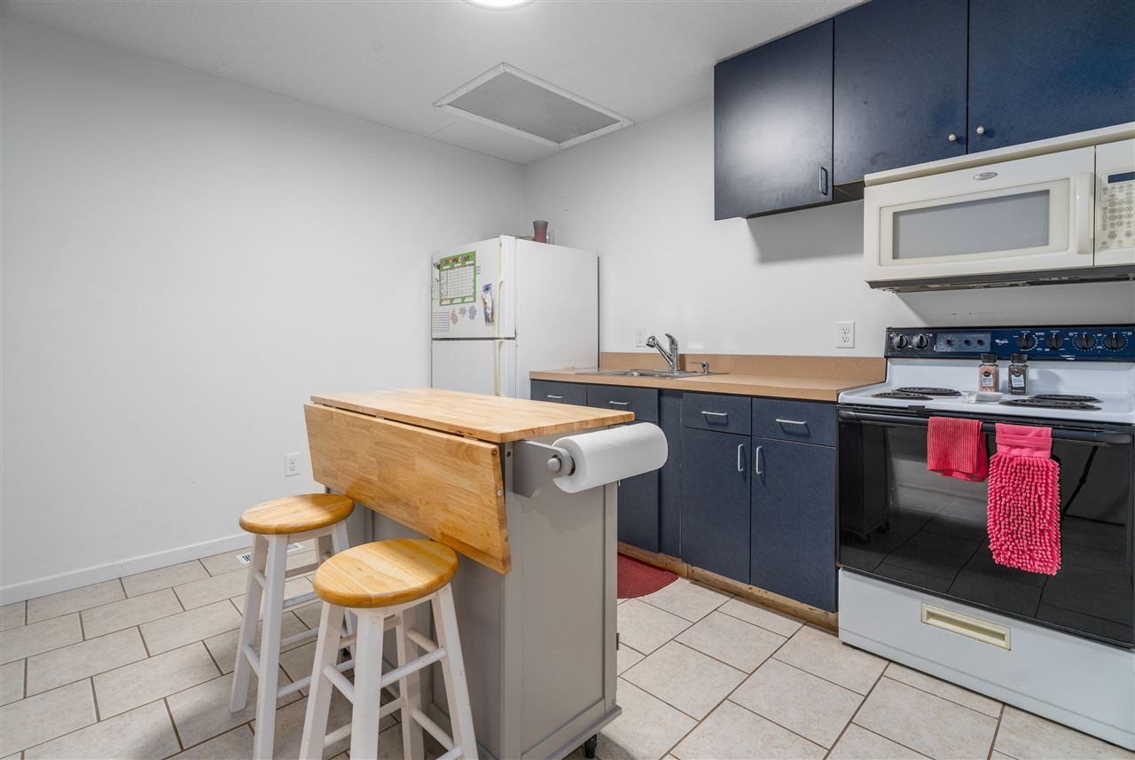 605 Allen Road Clayton, NC 27520 - Photo 19 of 30 Bonus Kitchen