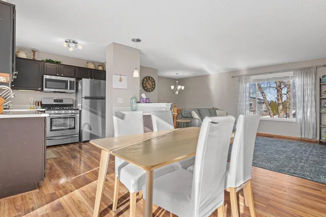 $375,000 | 326 Braeburn Drive, Shakopee, MN 55379