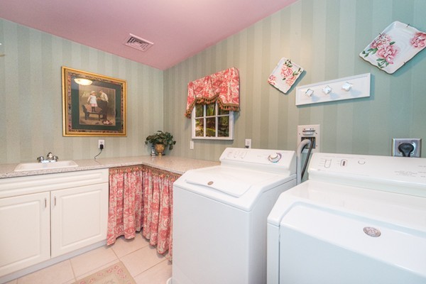 14 Coppermine Road Topsfield, MA 01983 - Photo 20 of 30 Gallery Image 20