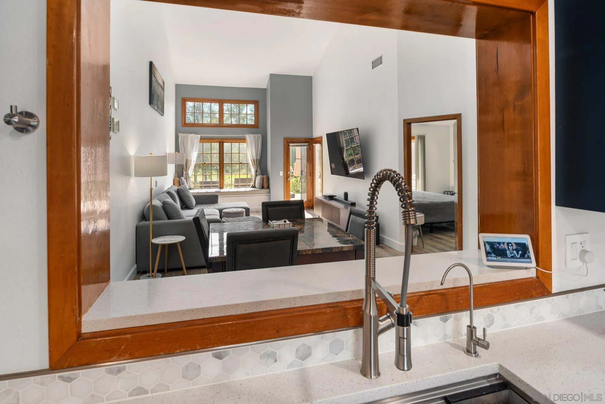 8647 Circle R Valley Lane Escondido, CA 92026 - Photo 15 of 39