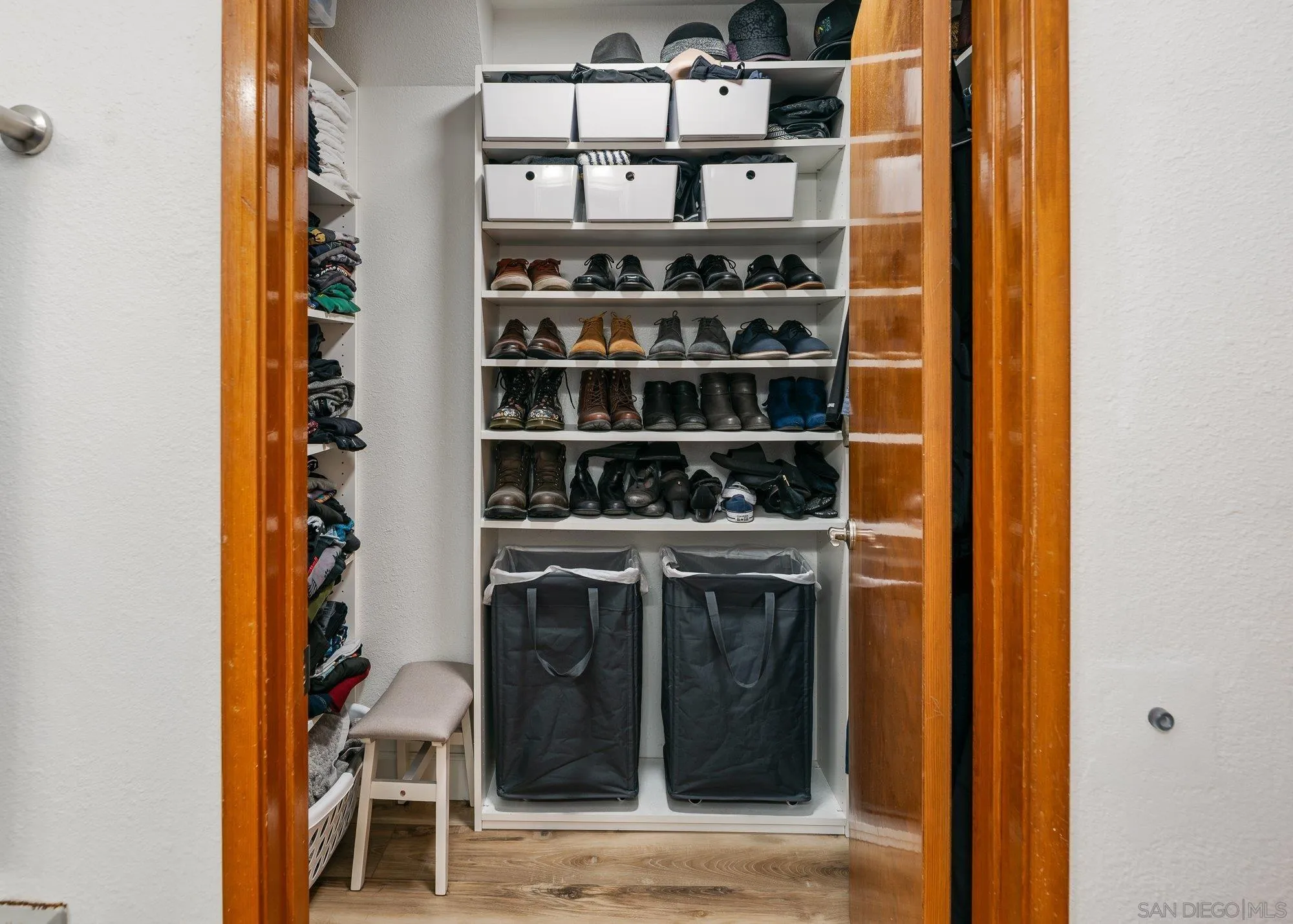 8647 Circle R Valley Lane Escondido, CA 92026 - Photo 25 of 39