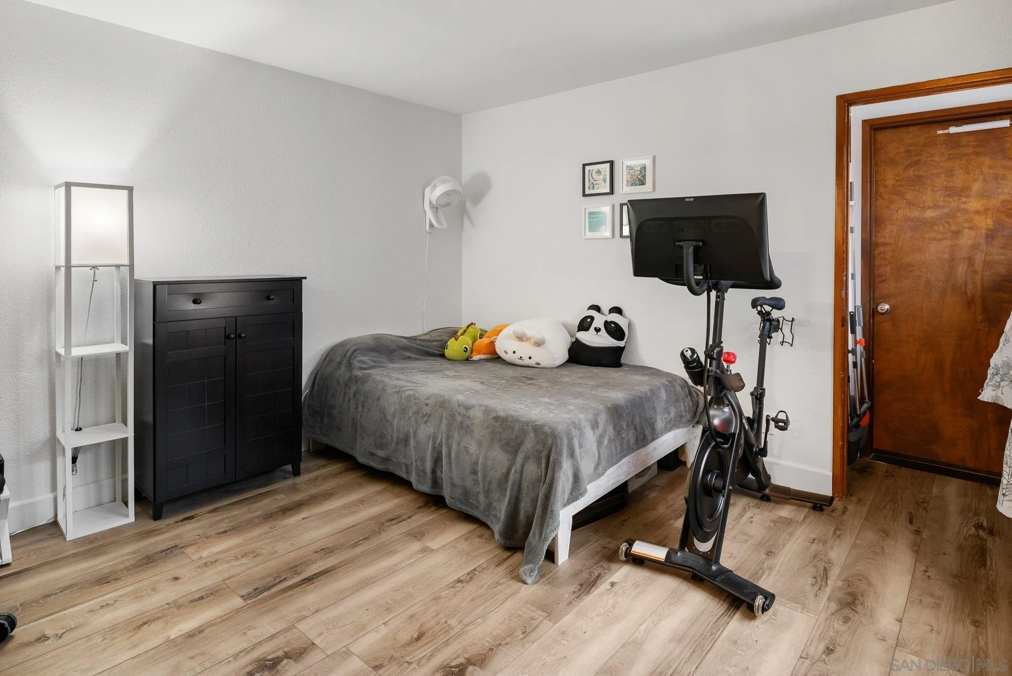 8647 Circle R Valley Lane Escondido, CA 92026 - Photo 26 of 39