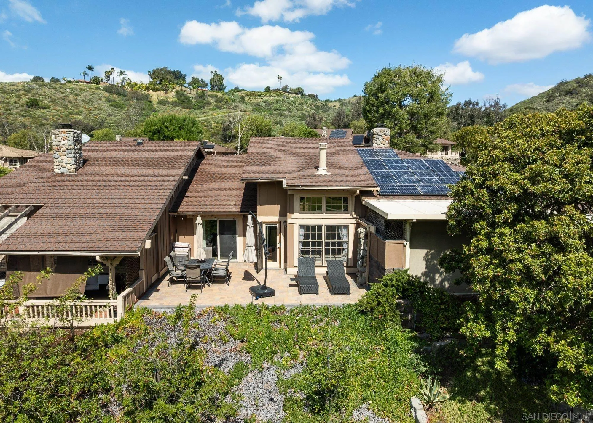 8647 Circle R Valley Lane Escondido, CA 92026 - Photo 32 of 39