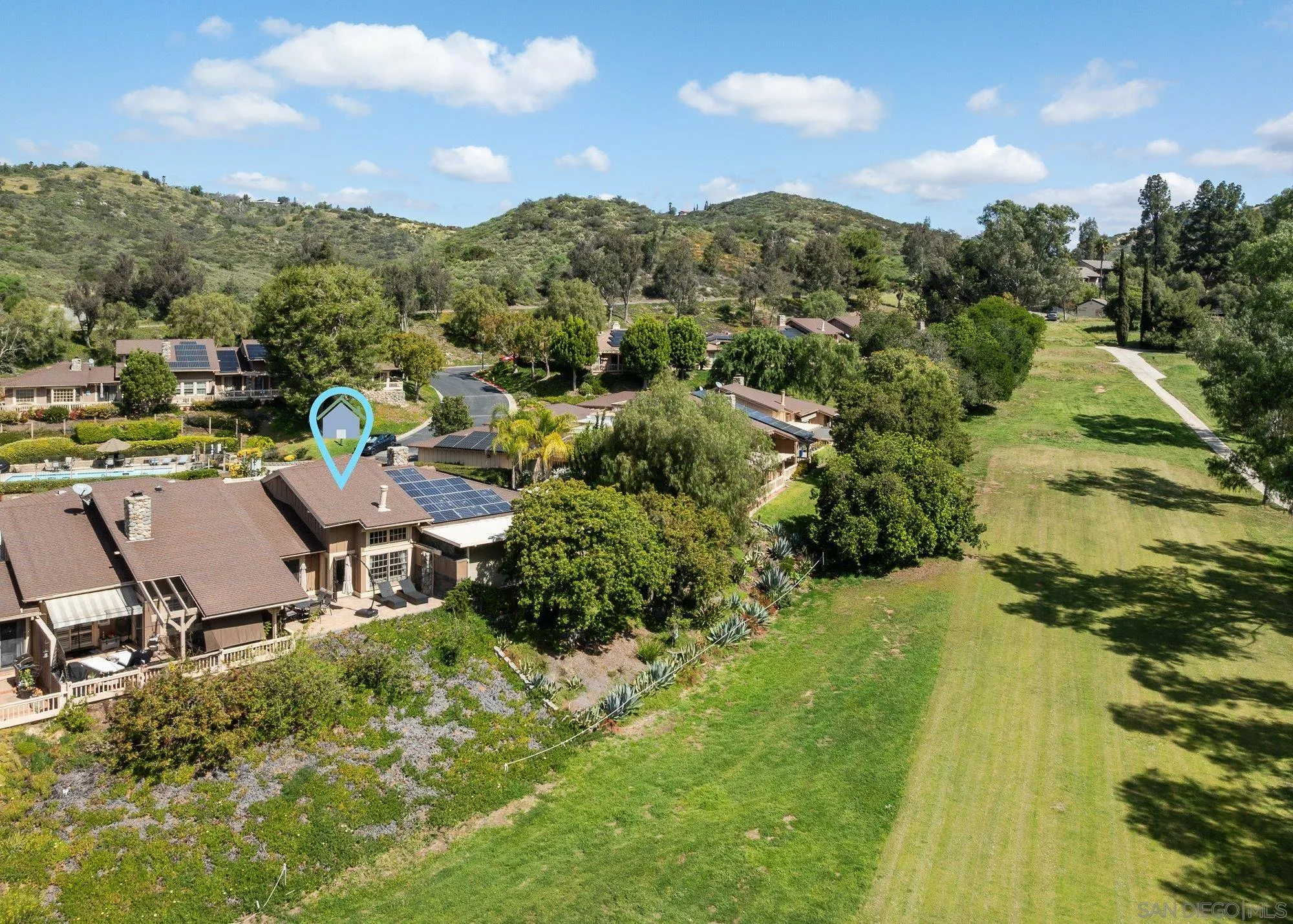8647 Circle R Valley Lane Escondido, CA 92026 - Photo 33 of 39