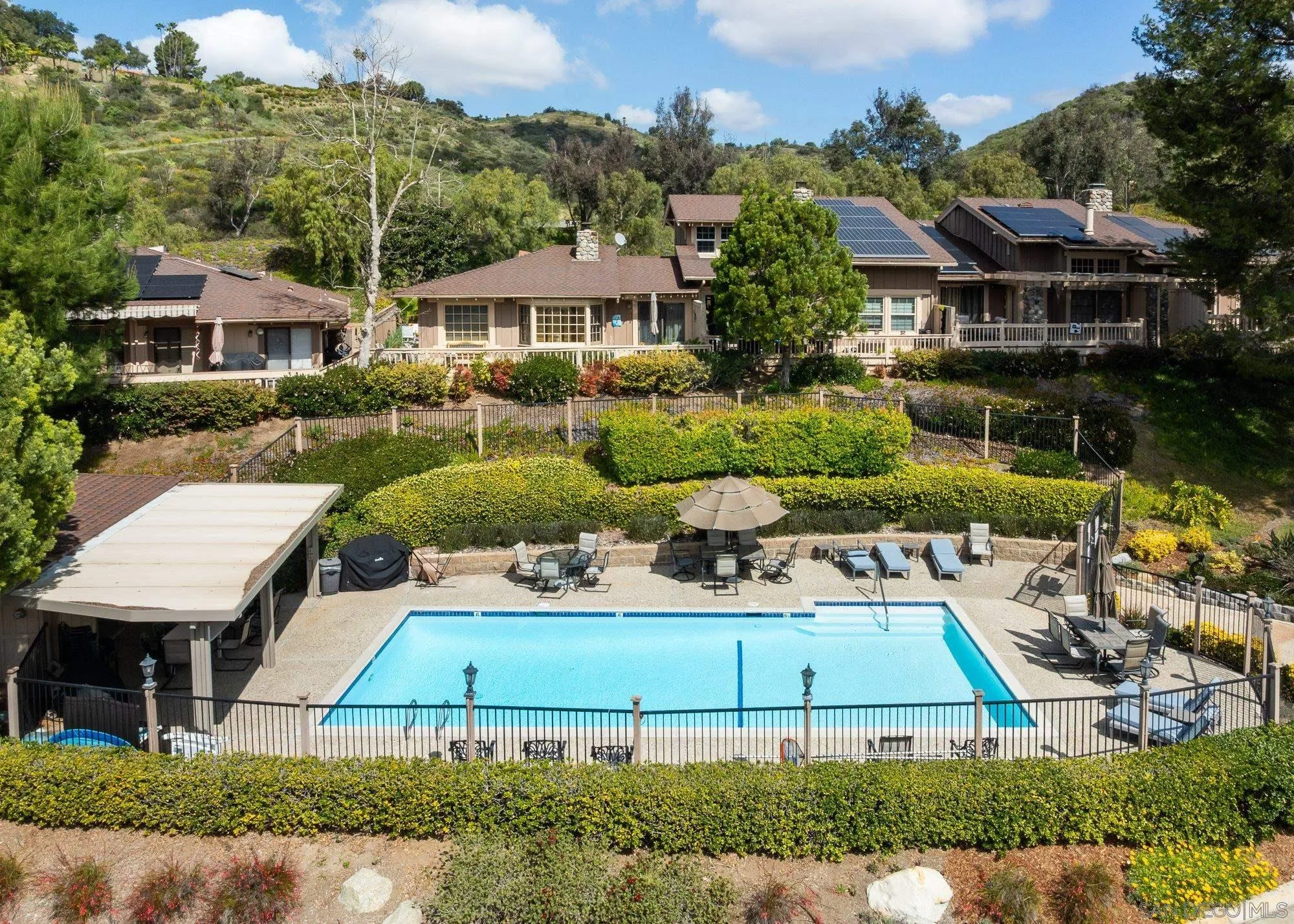 8647 Circle R Valley Lane Escondido, CA 92026 - Photo 35 of 39