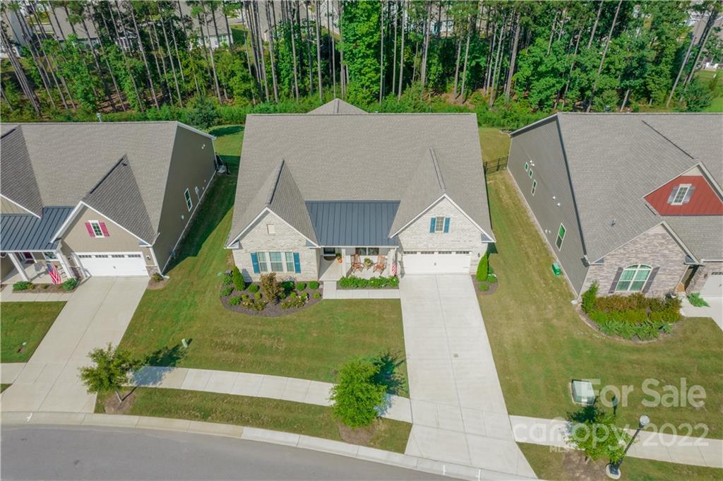 924 Raffaelo View Mount Holly, NC 28120 - Photo 3 of 43 Gallery Image 3