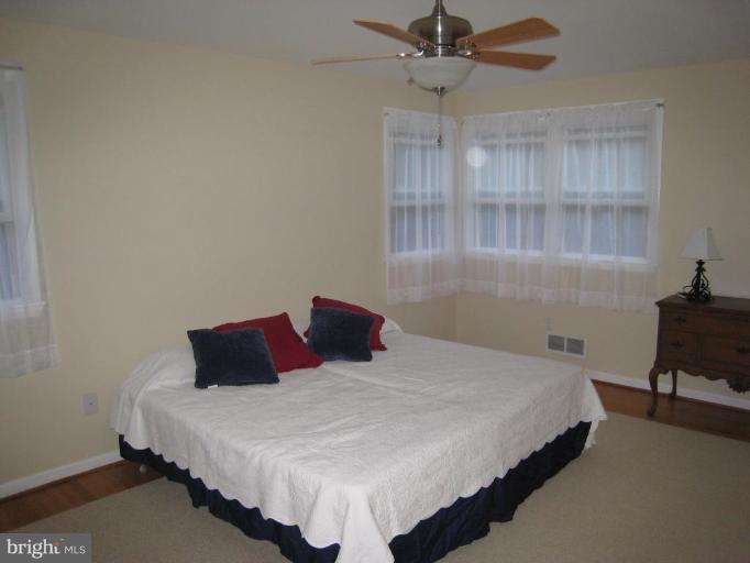125 Ridgefield Road Lutherville-Timonium, MD 21093 - Photo 12 of 17 Master Bedroom