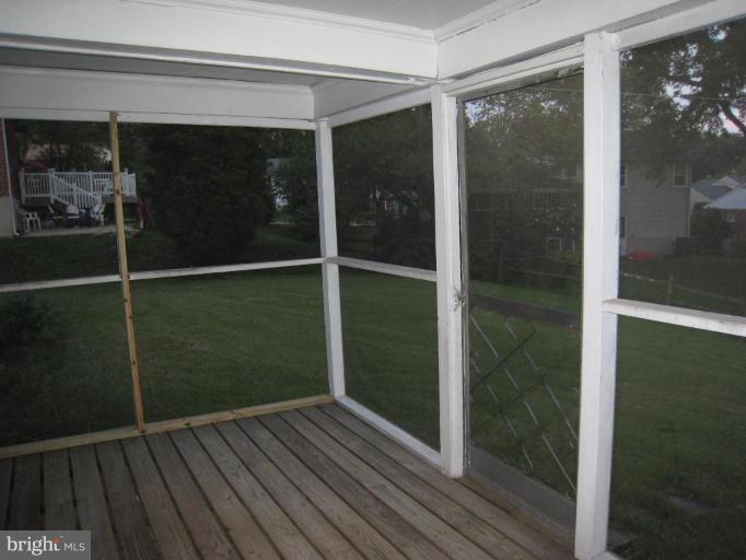 125 Ridgefield Road Lutherville-Timonium, MD 21093 - Photo 15 of 17 Screened-in Porch
