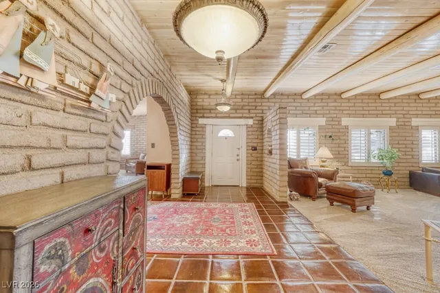 $3,500 | 1224 Sur Este Avenue, Las Vegas, NV 89123