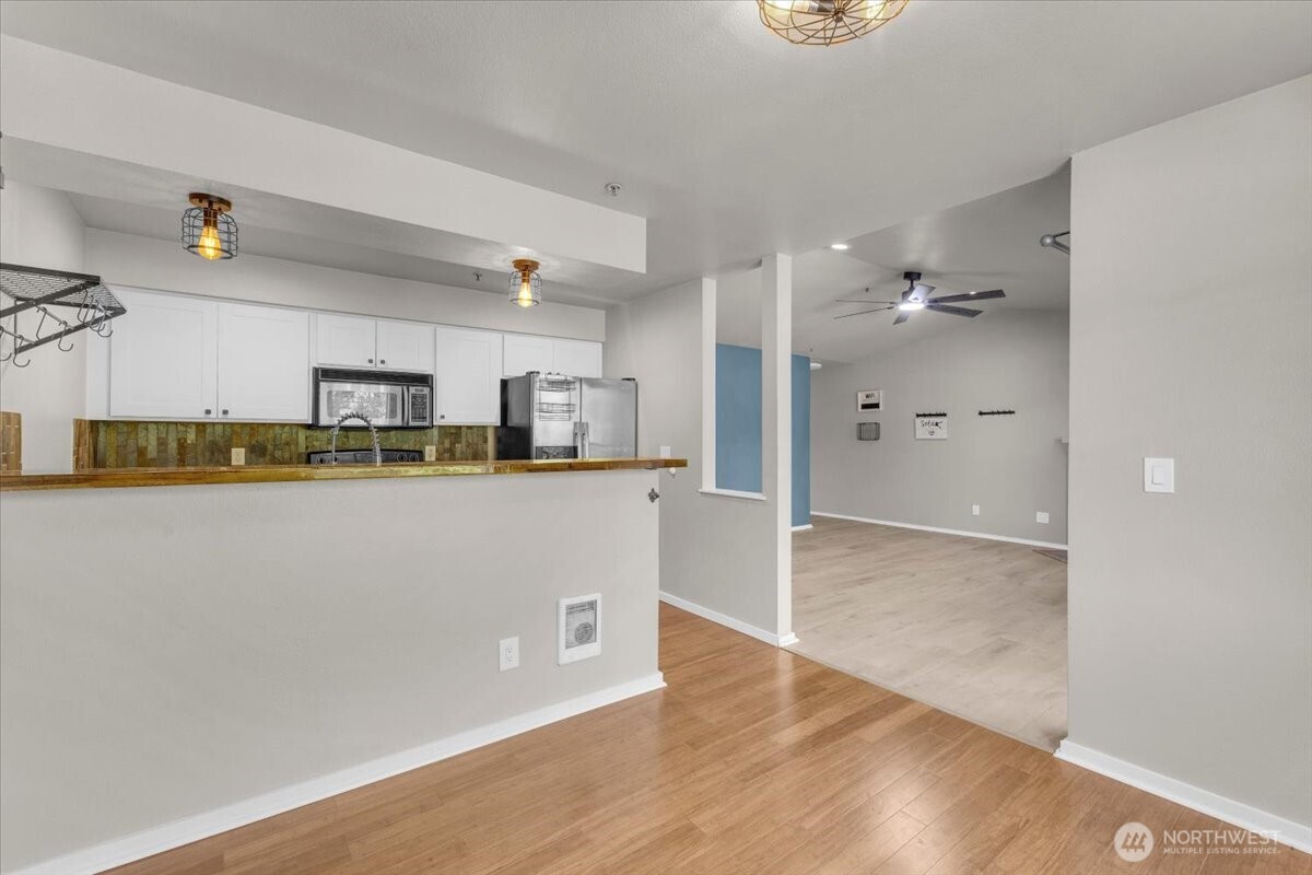 18930 Bothell Everett Highway, Unit A305 Bothell, WA 98012 - Photo 9 of 33 Gallery Image 9