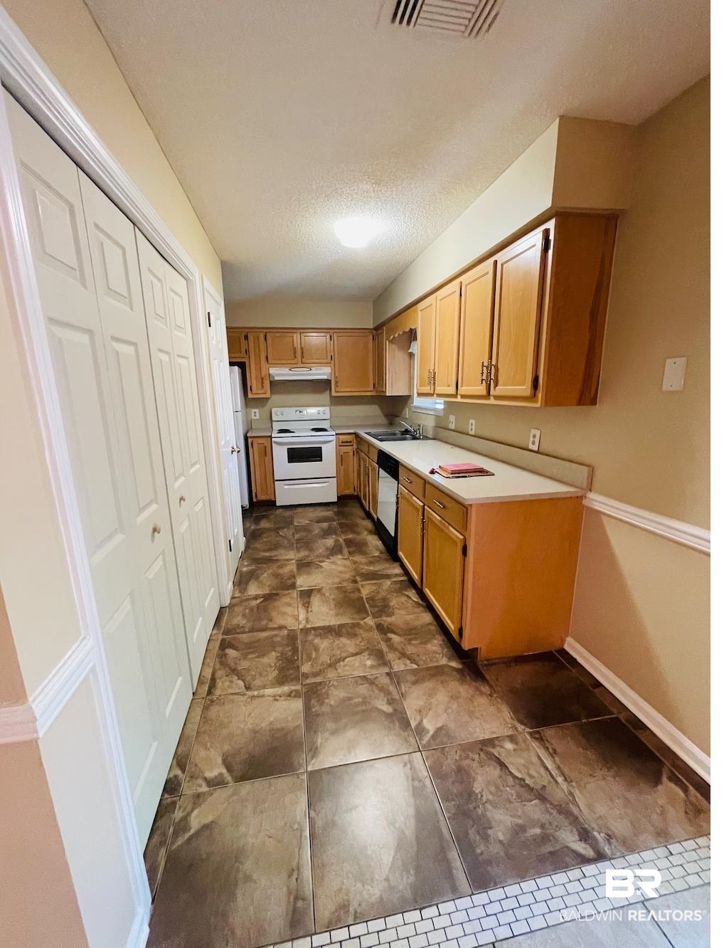 110 Lawson Road Daphne, AL 36526 - Photo 7 of 19