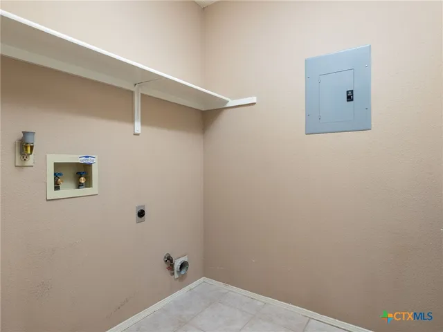 $447,500 | 1008 Rocky Creek Drive, Pflugerville, TX 78660