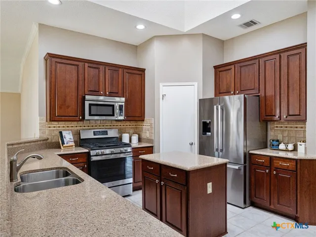 $447,500 | 1008 Rocky Creek Drive, Pflugerville, TX 78660