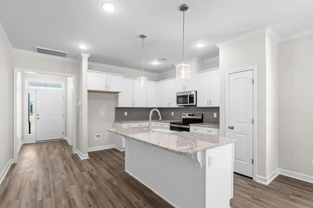 $343,900 | 8132 Snelling Drive, Aiken, SC 29803