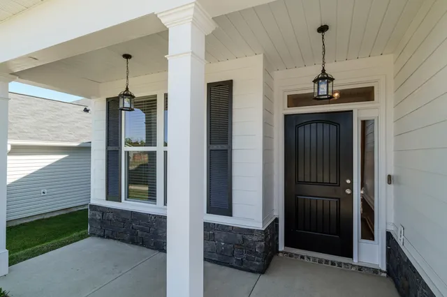 $343,900 | 8132 Snelling Drive, Aiken, SC 29803