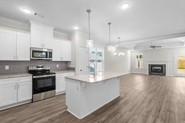 $343,900 | 8132 Snelling Drive, Aiken, SC 29803