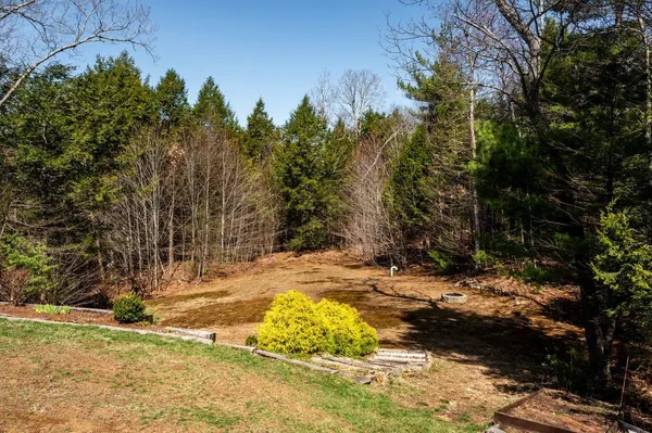 $440,000 | 59 D Cheney Lane, Danville, NH 03819