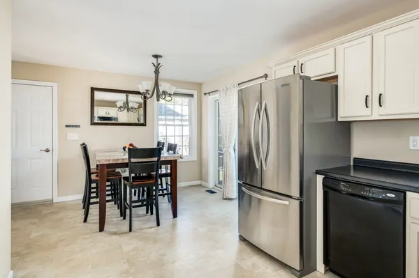 $440,000 | 59 D Cheney Lane, Danville, NH 03819