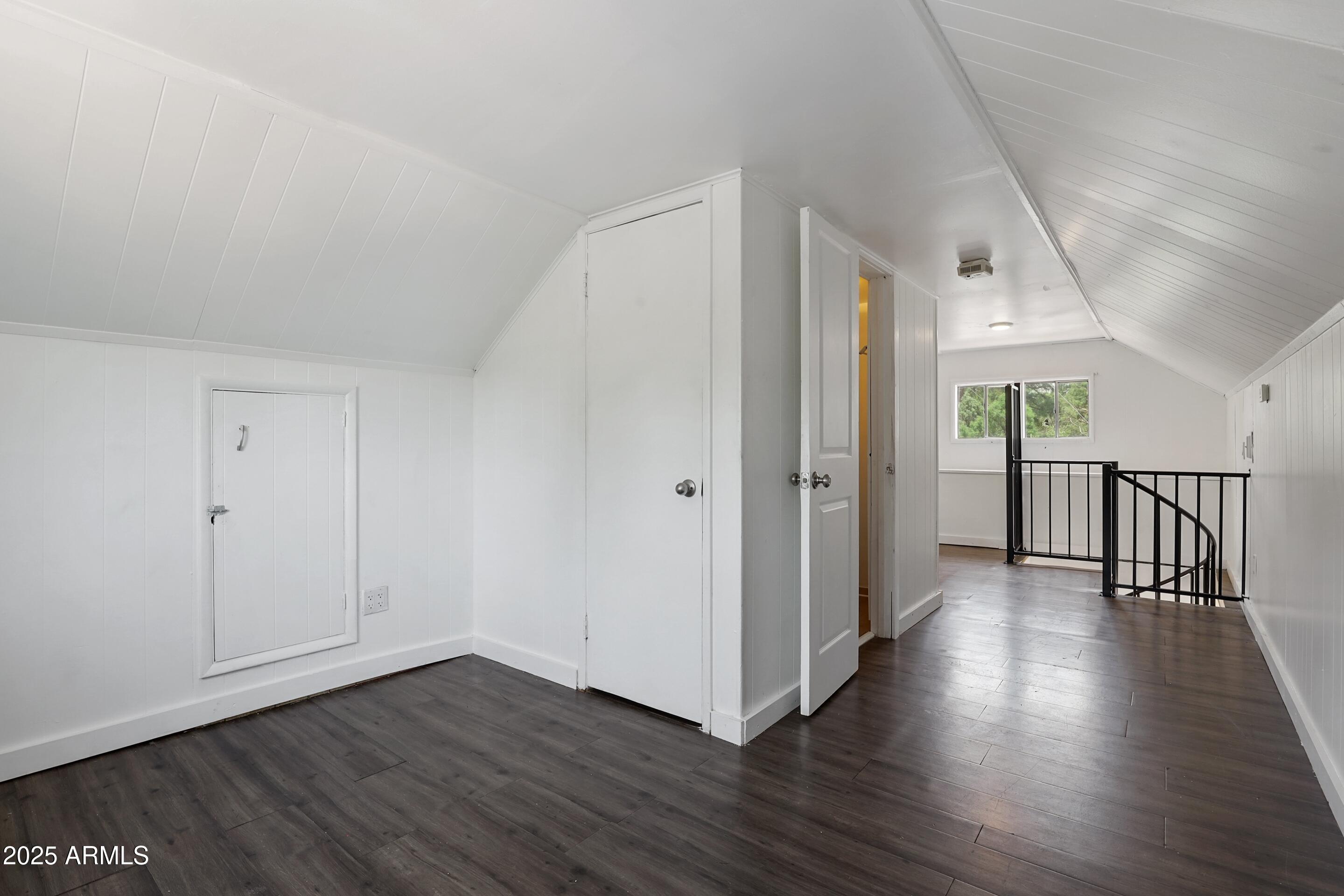 809 North Colcord Road Payson, AZ 85541 - Photo 21 of 34 a view of a hallway with wooden floor