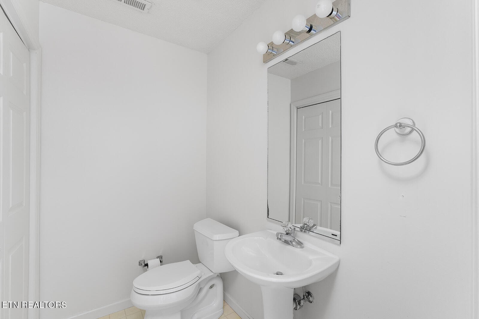 8025 Fenton Way Powell, TN 37849 - Photo 16 of 21 Gallery Image 16