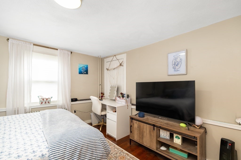 30 Addison Street Gloucester, MA 01930 - Photo 8 of 19 Gallery Image 8