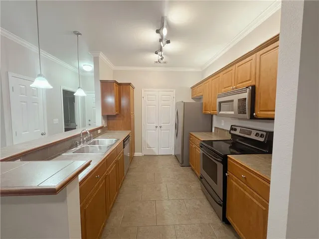 $1,500 | 350 Emerald Forest Boulevard, Unit 28102, Covington, LA 70433