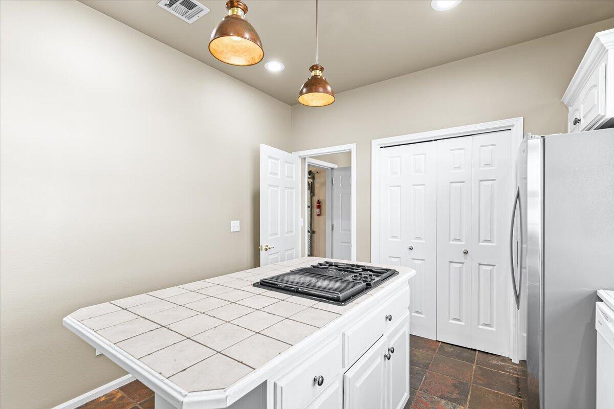 235 Prairie Landing Drive Eagle Point, OR 97524 - Photo 16 of 50 21-20