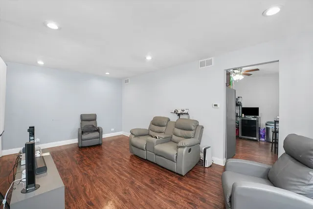 $389,999 | 8119 South Paulina Street, Chicago, IL 60620