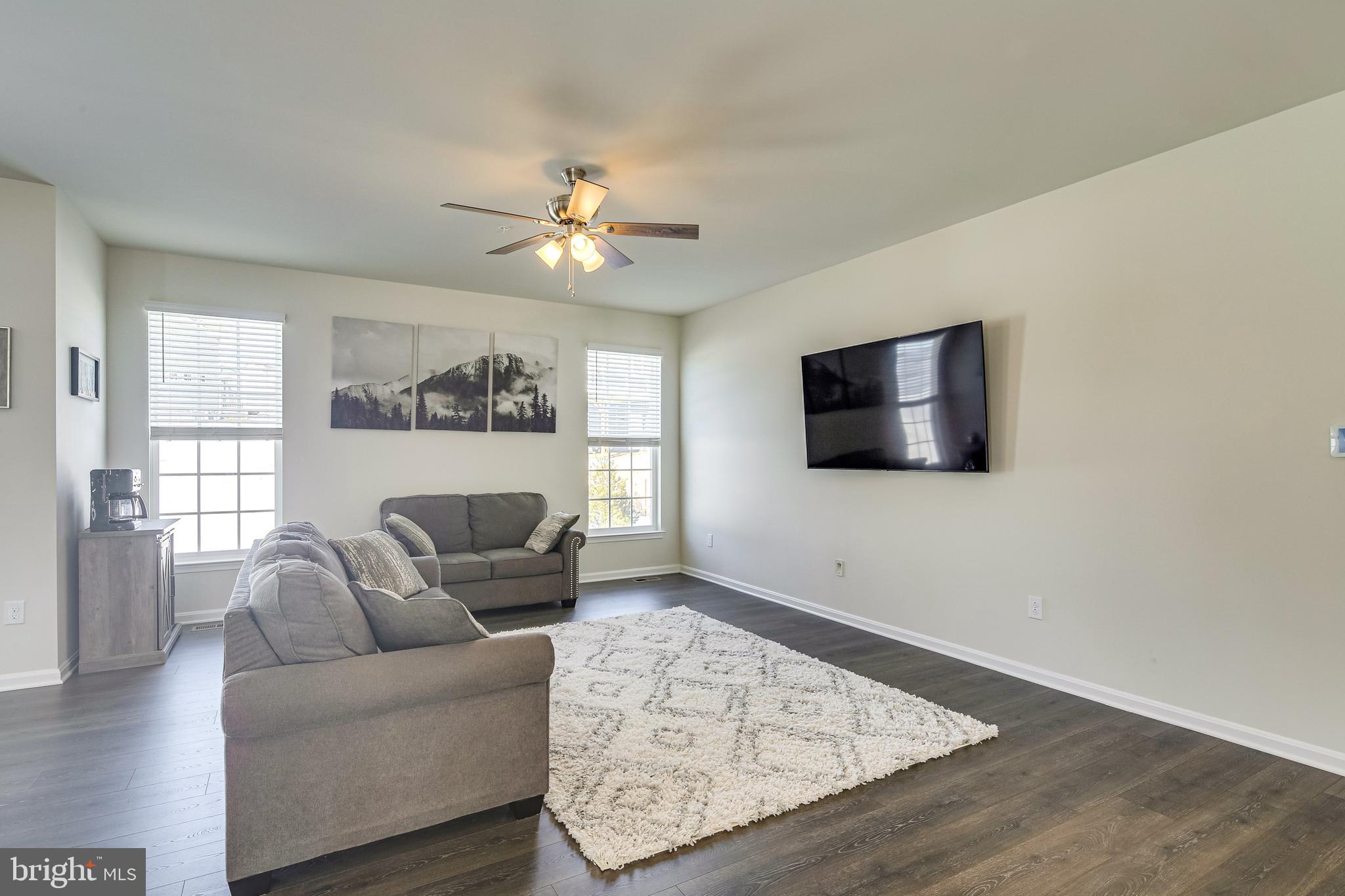 642 Friendship Road Westminster, MD 21157 - Photo 3 of 28 Family Room