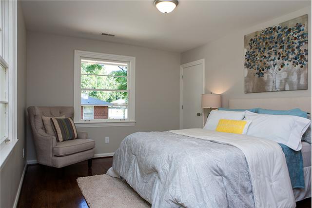 5122 Overton Road Nashville, TN 37220 - Photo 7 of 20 Large master suite with double vanity and walk in closet