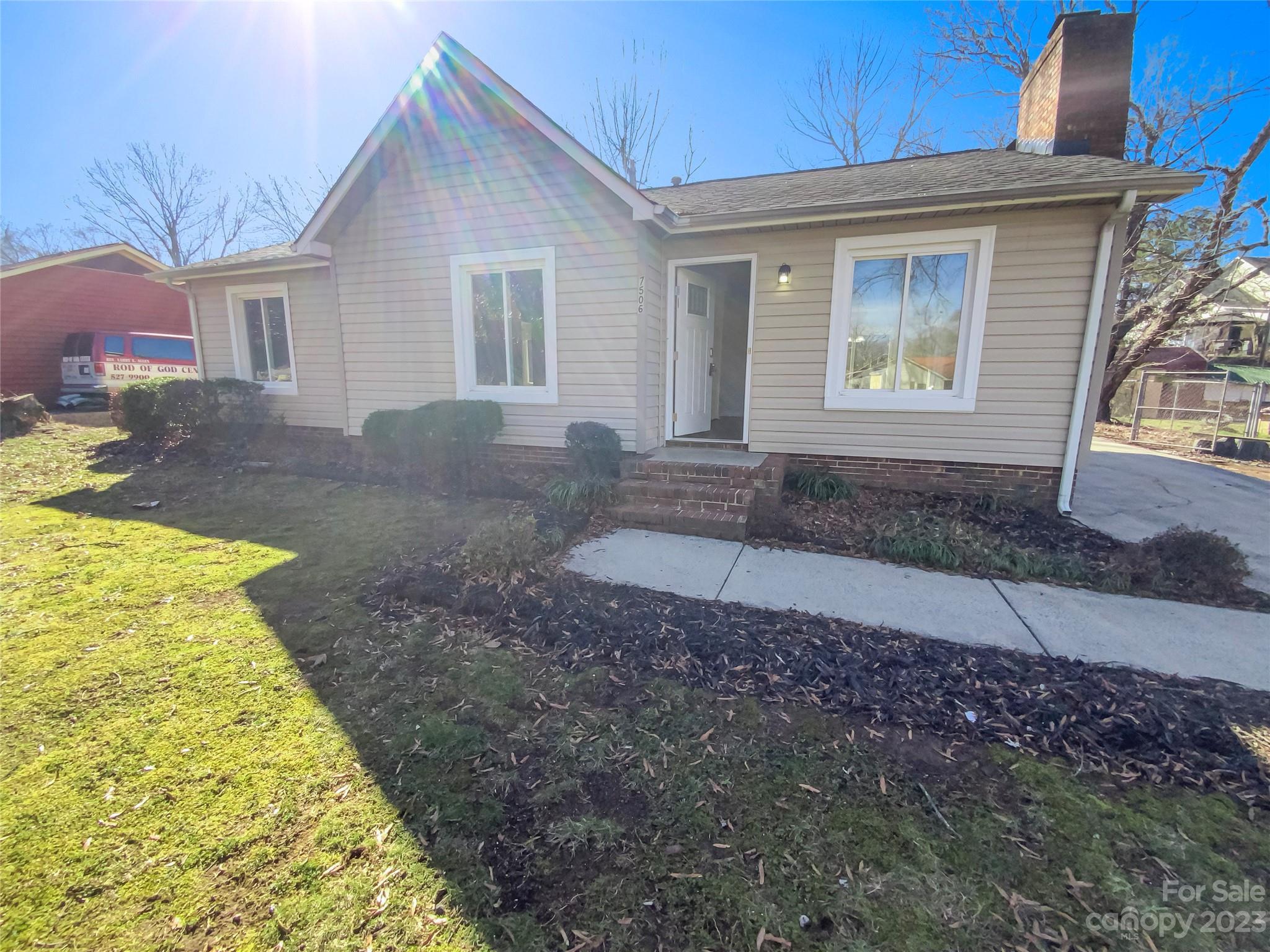7506 Bradgate Road Charlotte, NC 28217 - Photo 6 of 19 Gallery Image 6