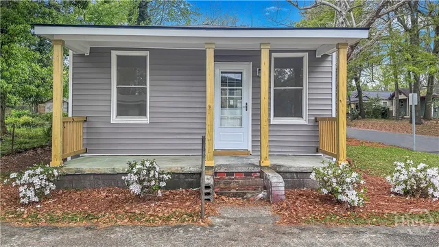 $289,000 | 1701 Grove Street, Savannah, GA 31401