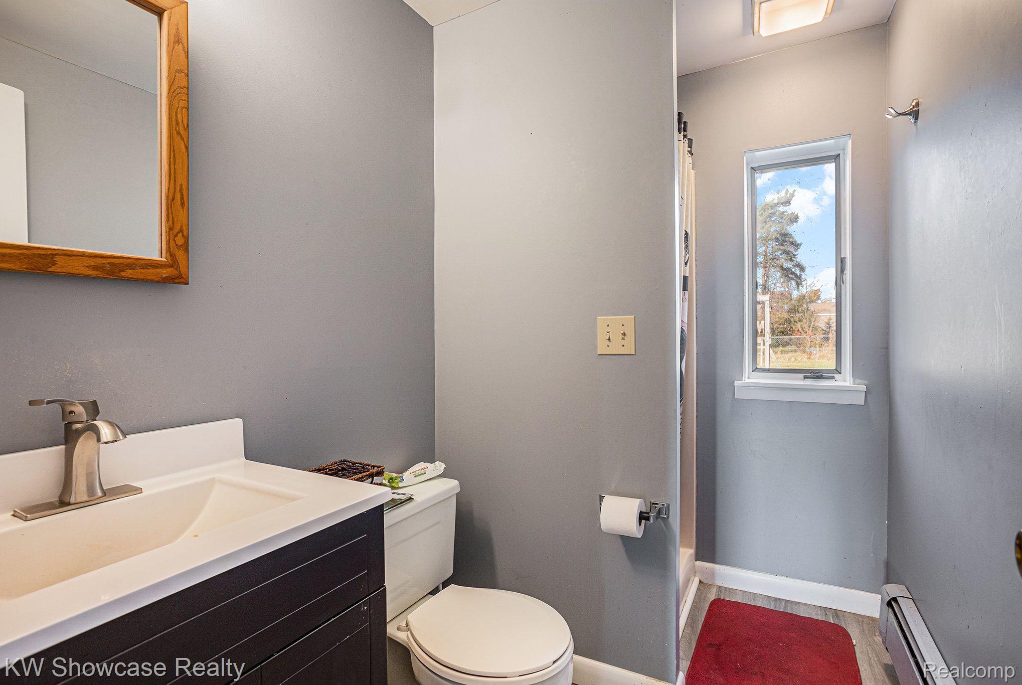 491 East Parish Road Kawkawlin, MI 48631 - Photo 21 of 32 half bath