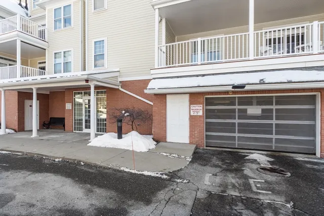 $725,000 | 95 Conant Street, Unit 320, Concord, MA 01742