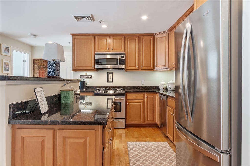 95 Conant Street, Unit 320 Concord, MA 01742 - Photo 7 of 31