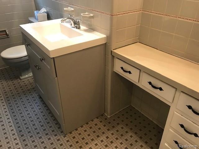 6200 Harvard Road Detroit, MI 48224 - Photo 17 of 35