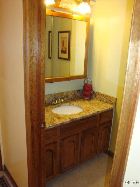 4641 Steuben Road Bethlehem, PA 18020 - Photo 12 of 26 Gallery Image 12