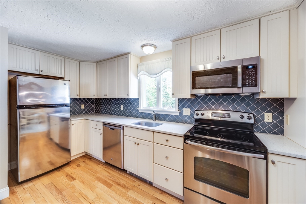 41 High Head Road Dennis, MA 02660 - Photo 9 of 39