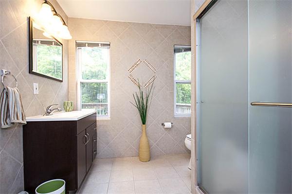34 Clearwater Road Brookline, MA 02467 - Photo 11 of 21 Gallery Image 11