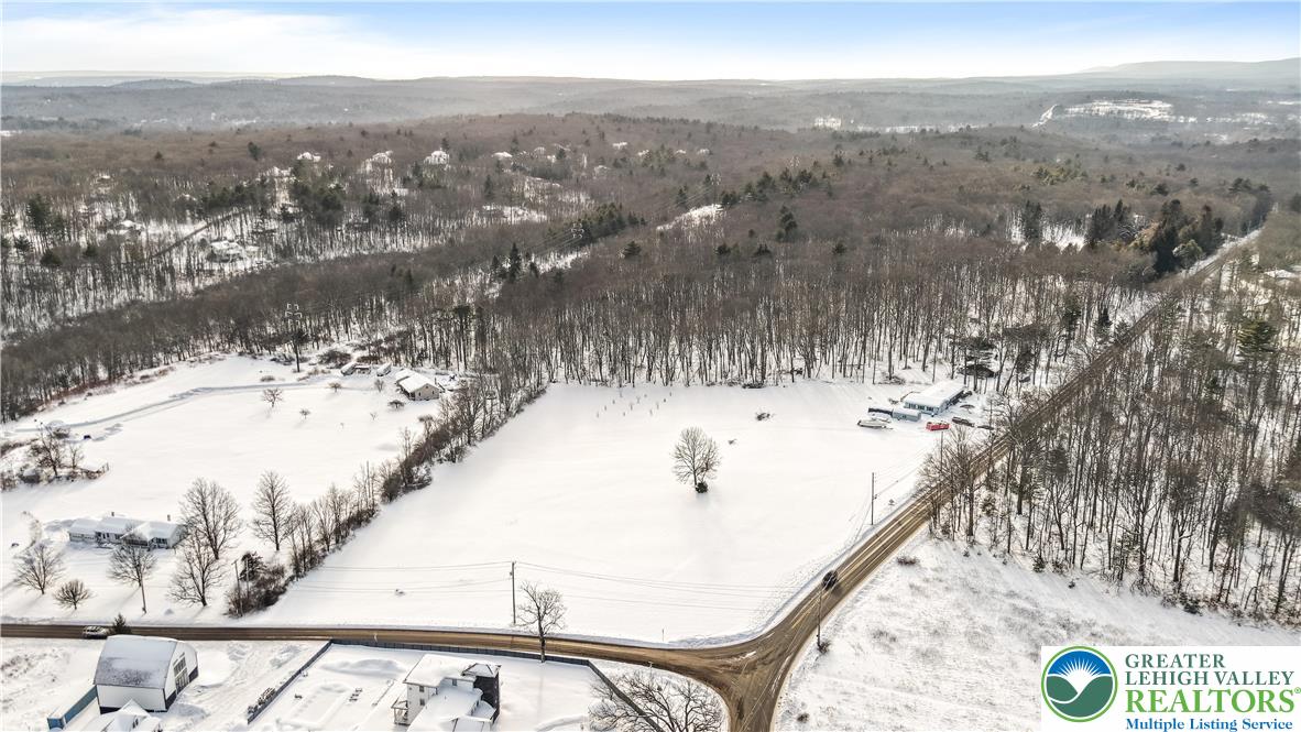 380 Cherry Lane Road Bartonsville, PA 18321 - Photo 2 of 36