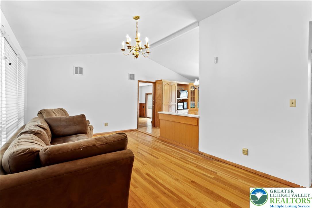 380 Cherry Lane Road Bartonsville, PA 18321 - Photo 8 of 36