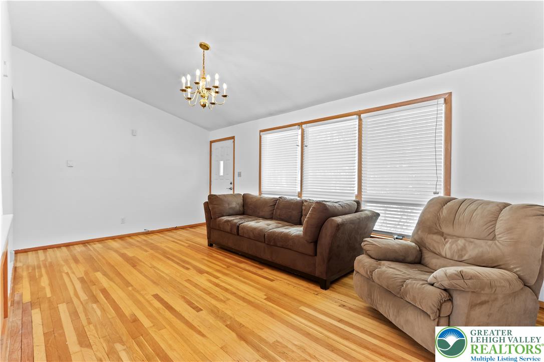 380 Cherry Lane Road Bartonsville, PA 18321 - Photo 9 of 36