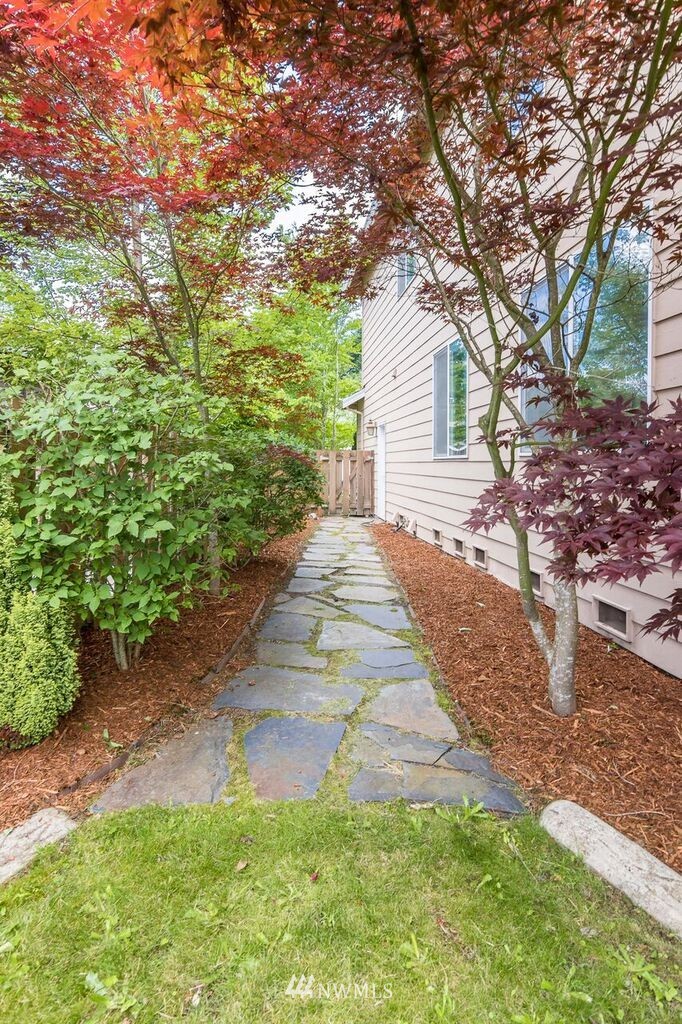 27721 Maple Ridge Way Southeast Maple Valley, WA 98038 - Photo 23 of 25