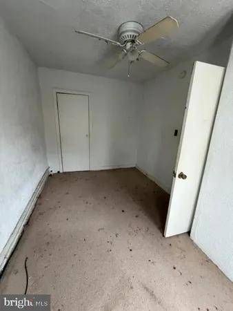 $69,900 | 13 Florence Avenue, Darby, PA 19023