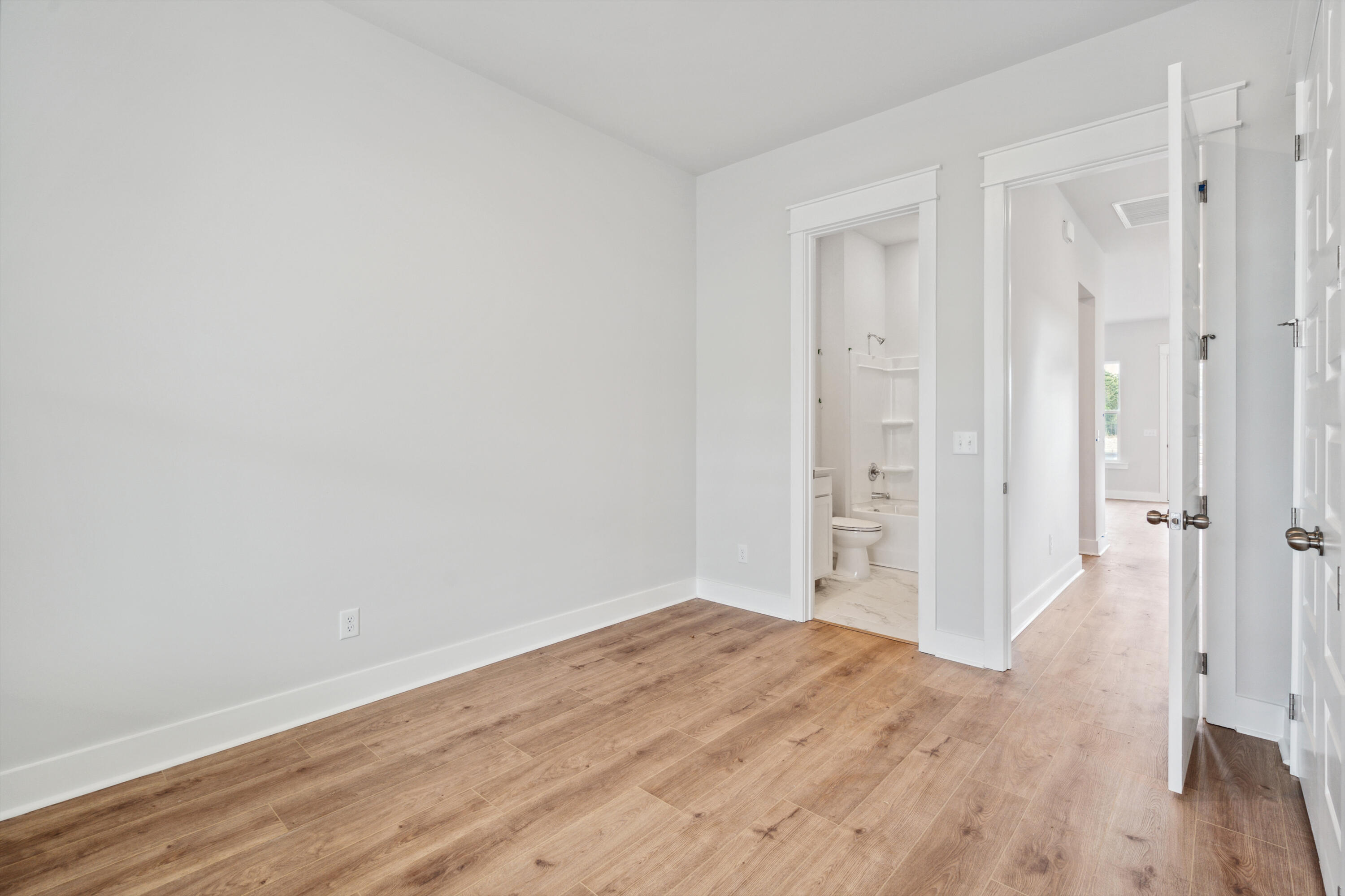 299 Denham Street Summerville, SC 29486 - Photo 3 of 15 Marshall Guest Suite 1st Floor